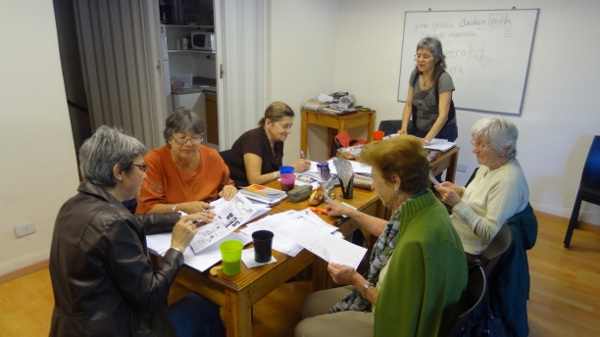 Clase de euskera, el pasado mes de noviembre, en la sede de Euskaltzaleak en la calle Bernardo Irigoyen 826 de la Ciudad Autónoma de Buenos Aires (foto EuskalKultura.com)